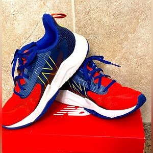 New Balance Rave Run V2 boys tennis shoes.